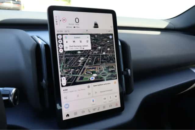 Volvo EX30 (2024) thumbnail 16