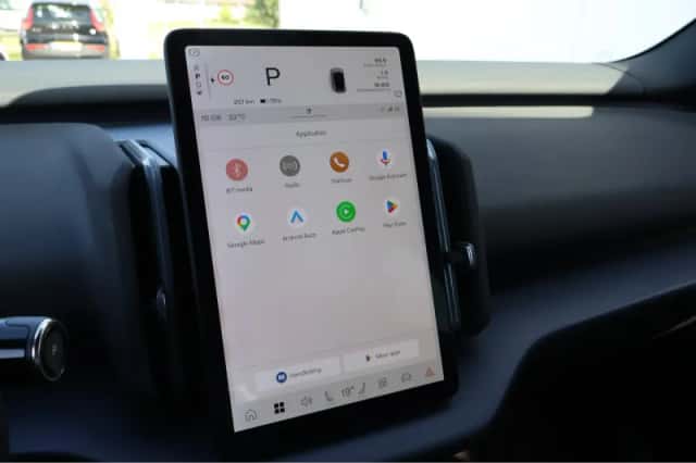 Volvo EX30 (2024) thumbnail 18