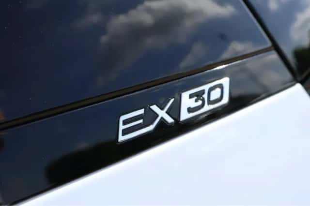Volvo EX30 (2024) thumbnail 32