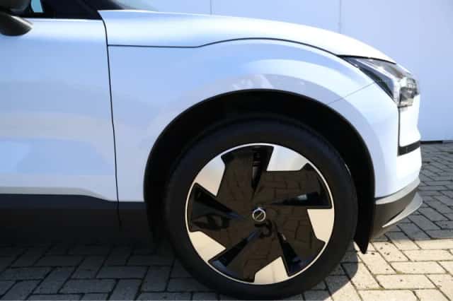 Volvo EX30 (2024) thumbnail 39