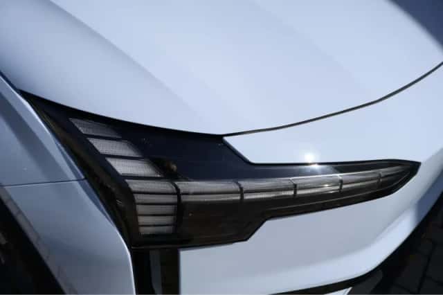 Volvo EX30 (2024) thumbnail 40