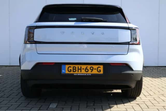 Volvo EX30 (2024) thumbnail 42