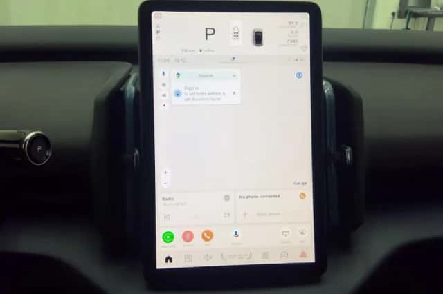 Volvo EX30 (2025) thumbnail 4