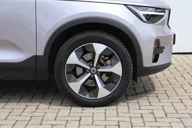 Volvo XC40 (2025) thumbnail 5