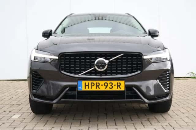 Volvo XC60 (2025) thumbnail 2