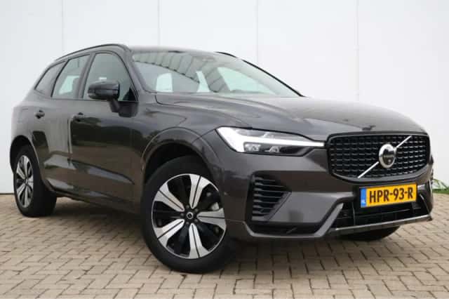 Volvo XC60 (2025) thumbnail 3