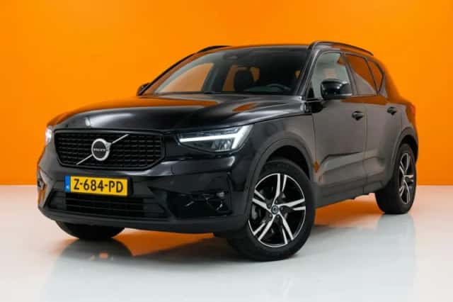 Volvo XC40 (2023) thumbnail 1