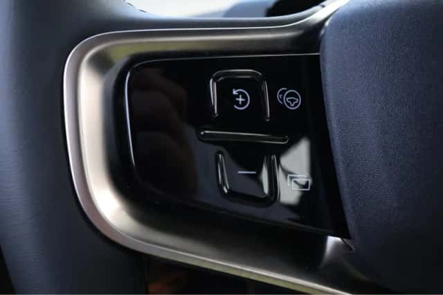 Volvo EX30 (2025) thumbnail 6
