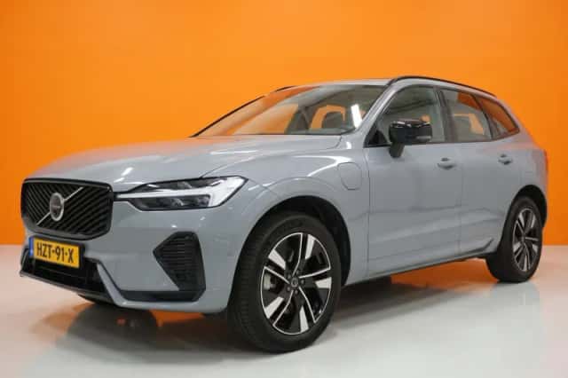 Volvo XC60 (2025) thumbnail 1
