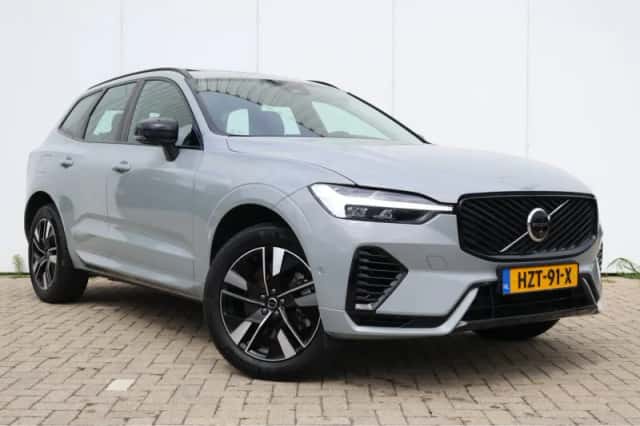 Volvo XC60 (2025) thumbnail 3