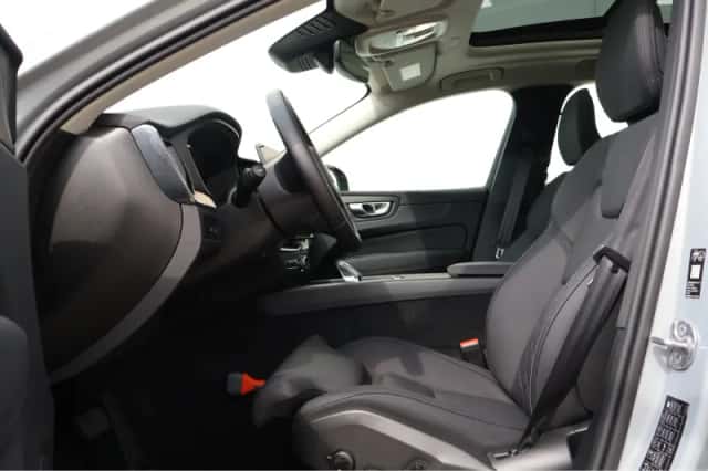 Volvo XC60 (2025) thumbnail 6