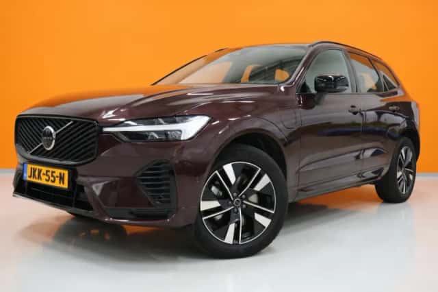 Volvo XC60 (2025) thumbnail 1