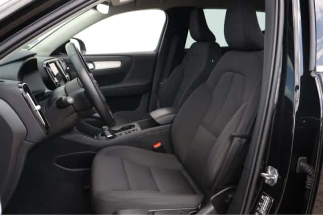 Volvo XC40 (2021) thumbnail 5