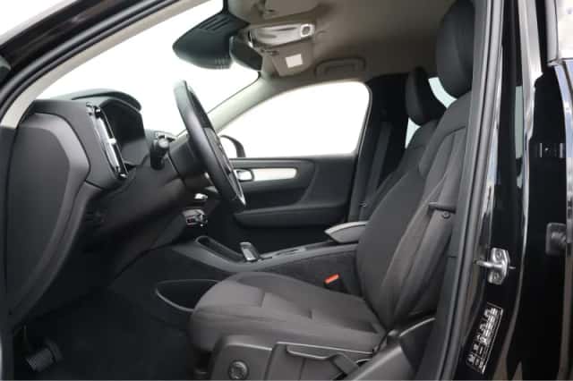 Volvo XC40 (2021) thumbnail 6