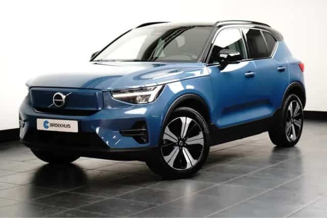 Volvo XC40 (2023) thumbnail 1