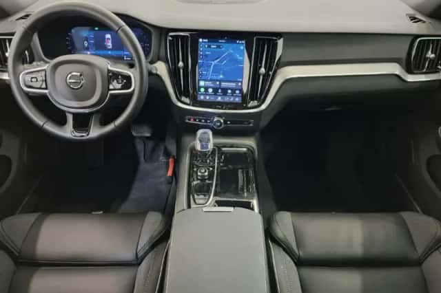 Volvo V60 (2025) thumbnail 5