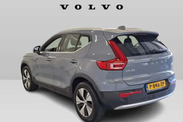 Volvo XC40 (2022) thumbnail 4
