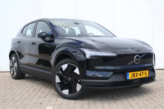 Volvo EX30 (2025) thumbnail 3