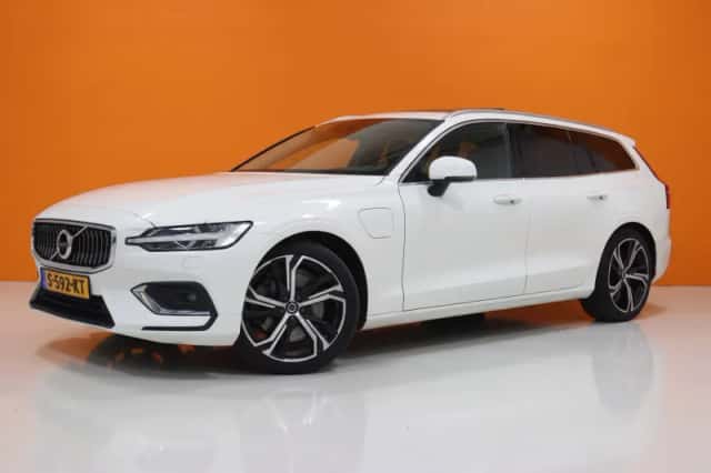 Volvo V60 (2019) thumbnail 1