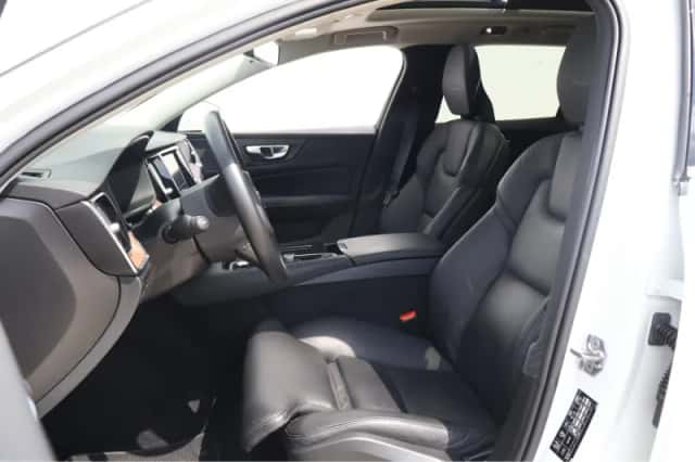 Volvo V60 (2019) thumbnail 5