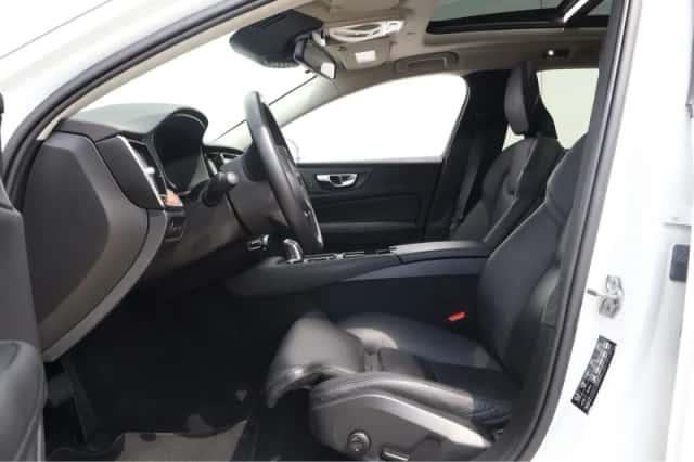 Volvo V60 (2019) thumbnail 6