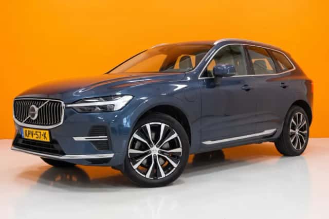 Volvo XC60 (2023) thumbnail 1