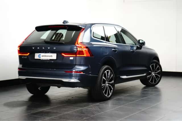 Volvo XC60 (2023) thumbnail 4