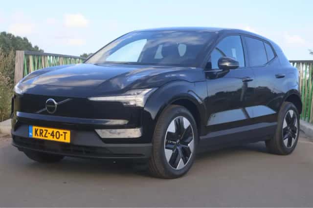 Volvo EX30 (2026) thumbnail 1