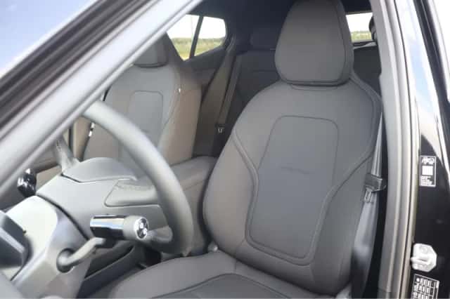 Volvo EX30 (2026) thumbnail 4