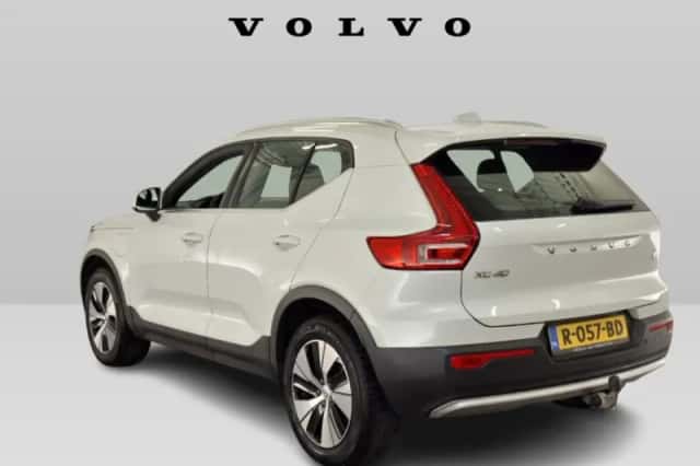 Volvo XC40 (2022) thumbnail 4