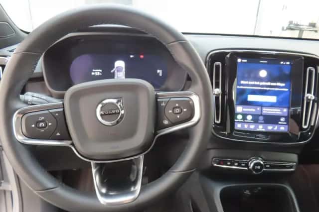 Volvo C40 (2022) thumbnail 5