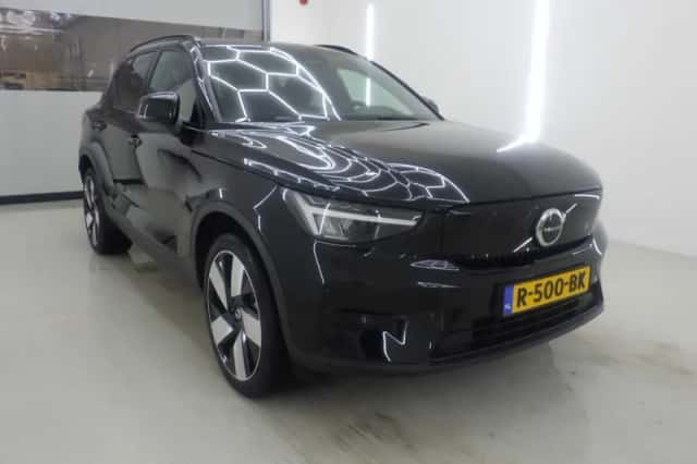 Volvo XC40 (2022) thumbnail 2