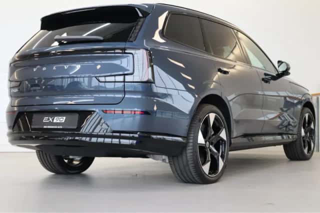 Volvo EX90 (2026) thumbnail 3