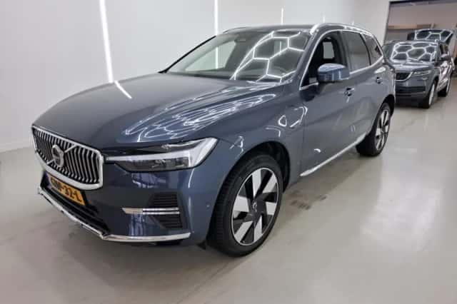 Volvo XC60 (2024) thumbnail 1