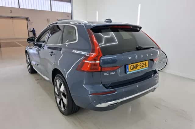 Volvo XC60 (2024) thumbnail 6