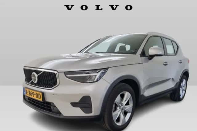 Volvo XC40 (2022) thumbnail 1