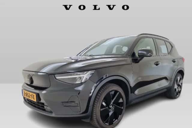 Volvo XC40 (2024) thumbnail 1