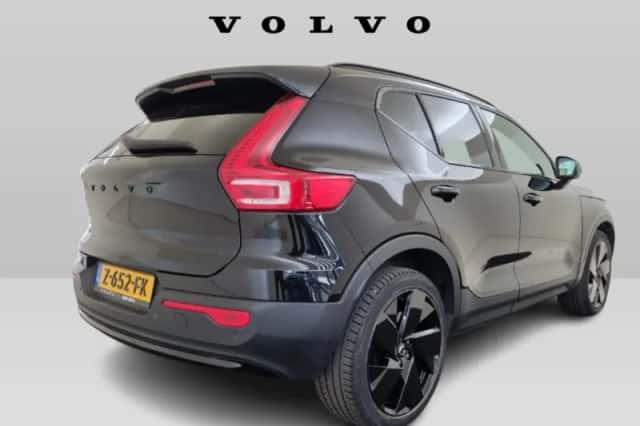 Volvo XC40 (2024) thumbnail 2
