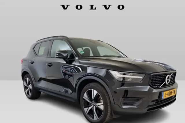 Volvo XC40 (2021) thumbnail 3