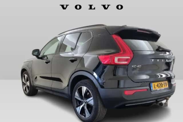 Volvo XC40 (2021) thumbnail 4