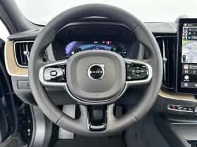 Volvo XC60 (2025) thumbnail 15