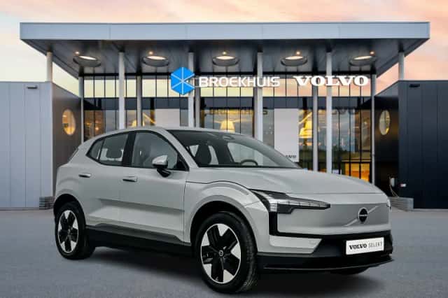 Volvo EX30 (2024) thumbnail 2