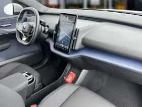 Volvo EX30 (2024) thumbnail 15