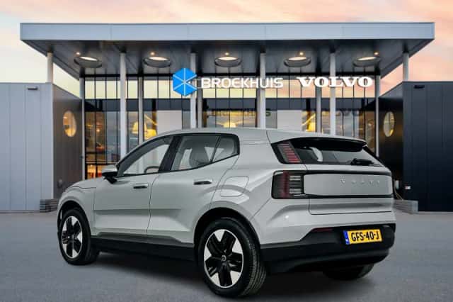 Volvo EX30 (2024) thumbnail 4