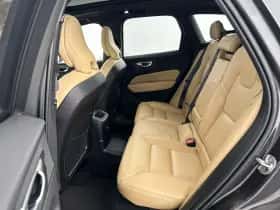 Volvo XC60 (2024) thumbnail 12
