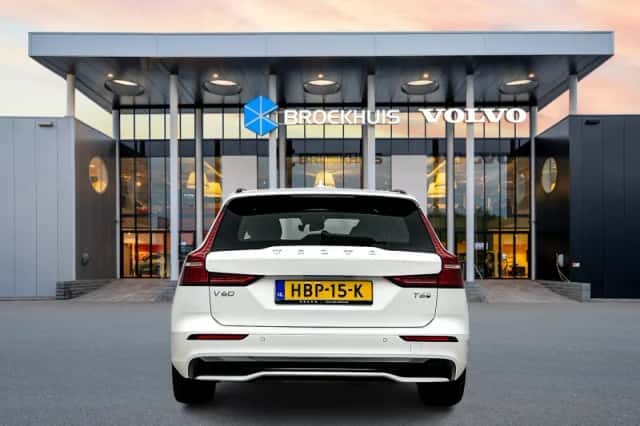 Volvo V60 (2025) thumbnail 6