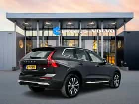 Volvo XC60 (2024) thumbnail 3