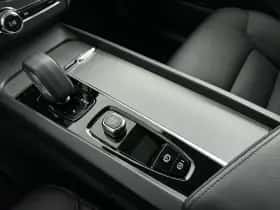 Volvo XC60 (2024) thumbnail 22