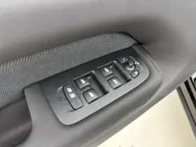 Volvo XC60 (2025) thumbnail 25