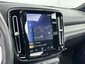 Volvo XC40 (2019) thumbnail 19